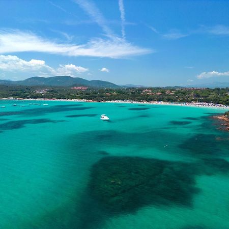 Baia Dorata Beach Apartment Porto Istana Dış mekan fotoğraf