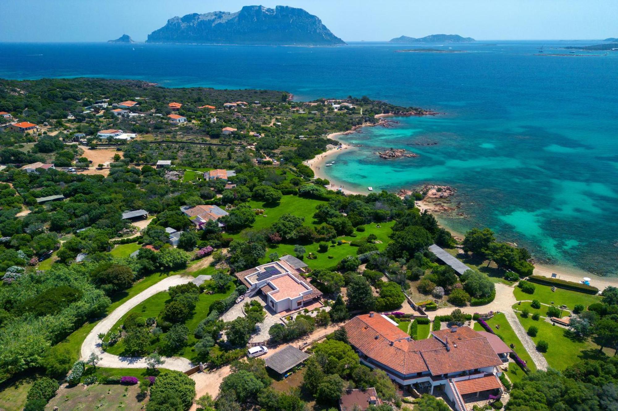 Baia Dorata Beach Apartment Porto Istana Dış mekan fotoğraf