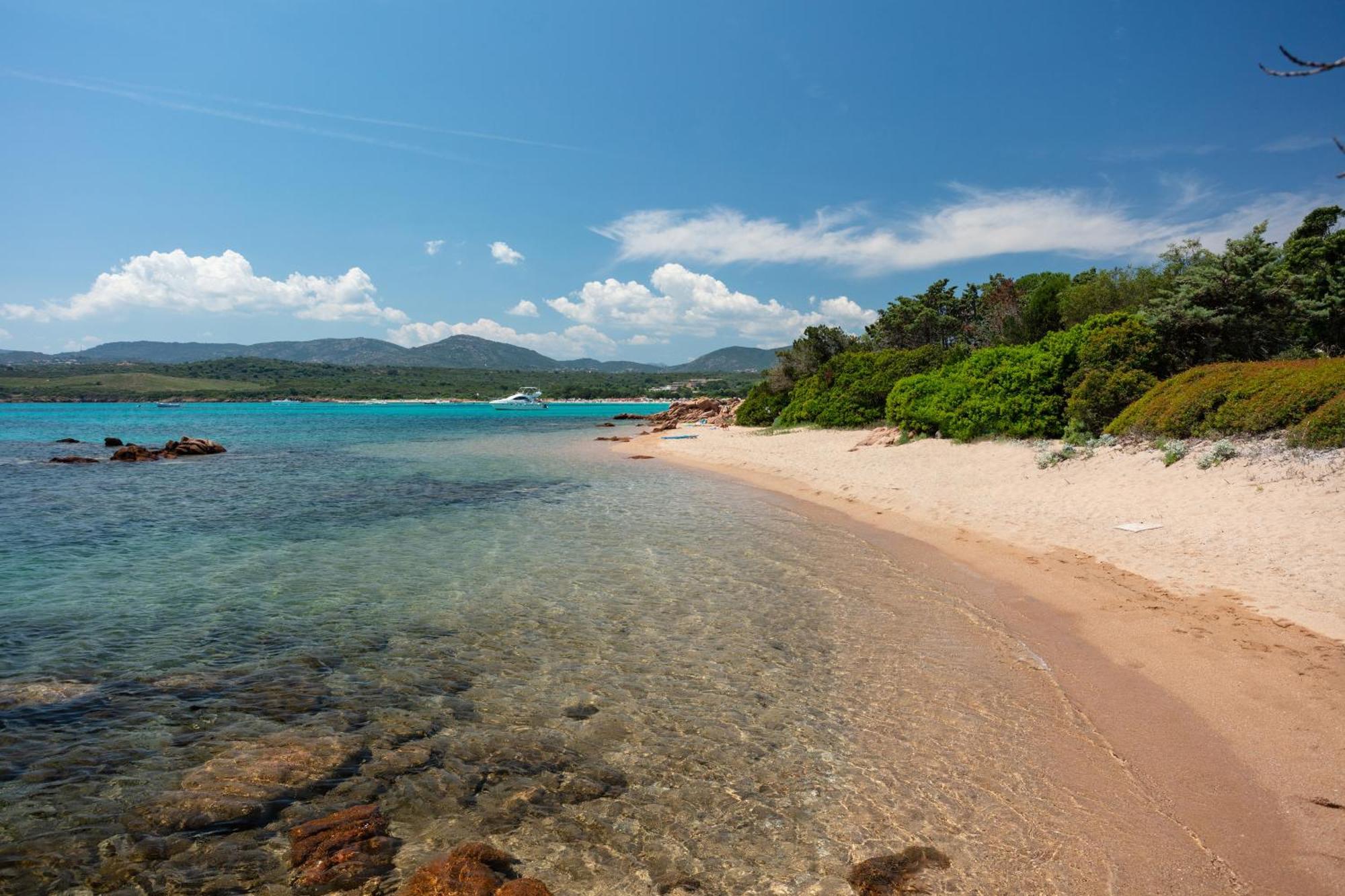 Baia Dorata Beach Apartment Porto Istana Dış mekan fotoğraf